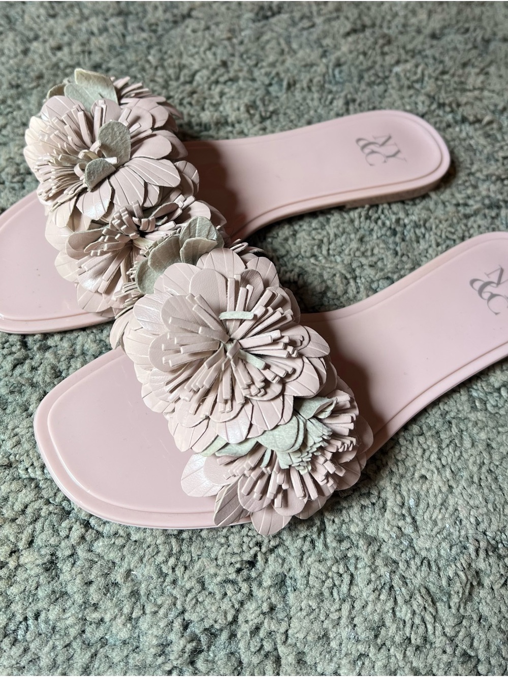 NY&C Pale Pink Floral Slide Sandals Sz 8